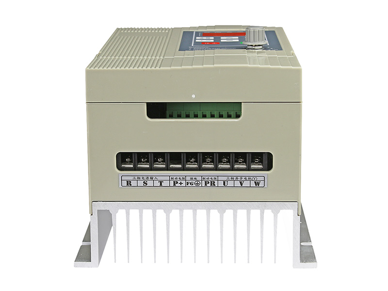 4000H通用變頻器，變頻器三相380V，變頻器廠家，電機(jī)變頻器